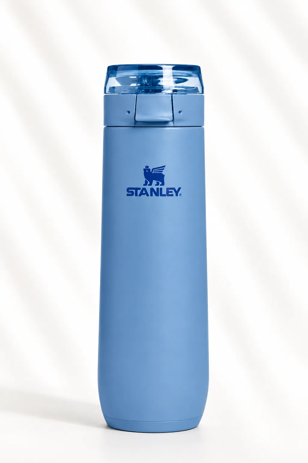 Stanley Flip-Lock Vacuum Bottle in Denim blue