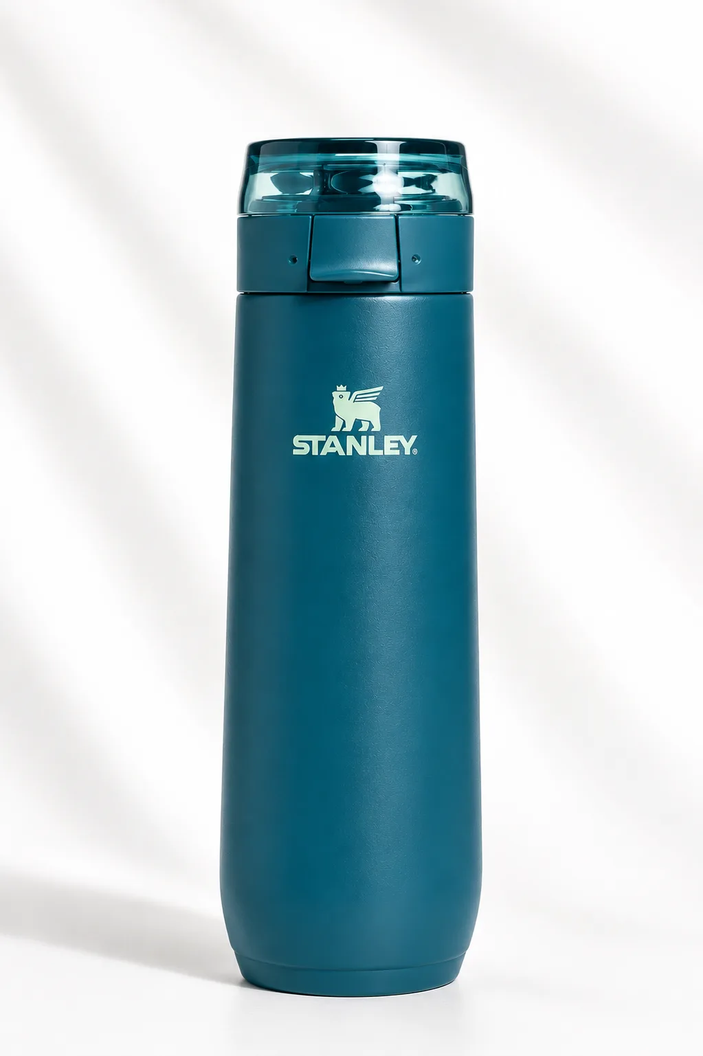 Stanley Flip-Lock Vacuum Bottle in Lagoon (teal)